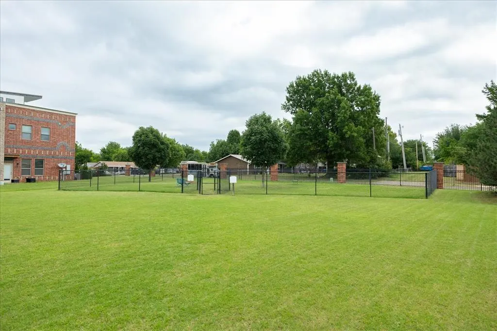Photo 38 — 501 S Fretz Avenue, Edmond, OK 73003