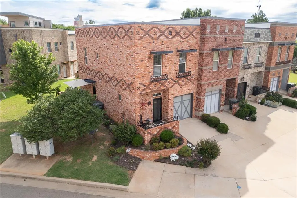 Photo 41 — 501 S Fretz Avenue, Edmond, OK 73003
