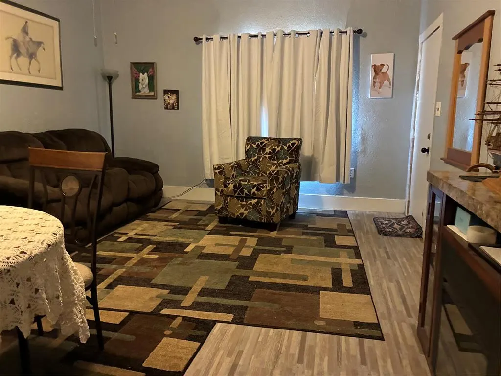 Photo 3 — 507 W Cypress Street, Altus, OK 73521