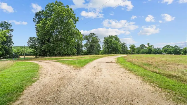Photo 3 — 496 Cottonwood Trail, Broken Bow, OK 74728
