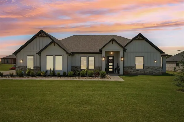 Photo 3 — 2249 Jackson Lane, Blanchard, OK 73010