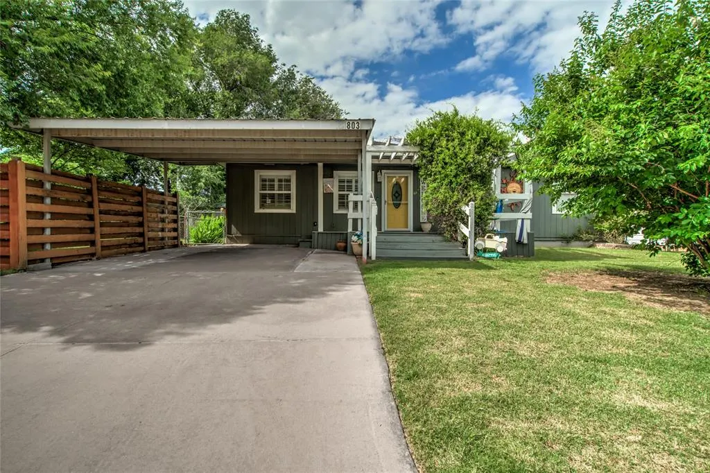 Front exterior — 803 E Mosier Street, Norman, OK 73071