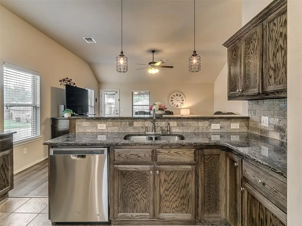 Photo 15 — 12487 Lakota Drive, Choctaw, OK 73020