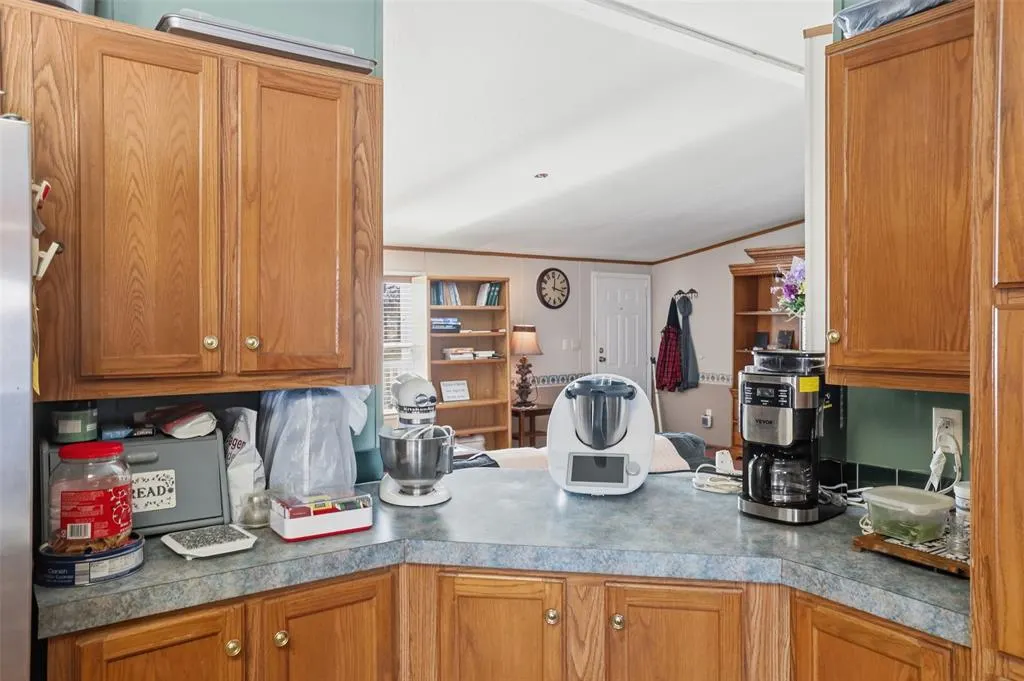 Photo 9 — 115 Holly Street, Perry, OK 73077