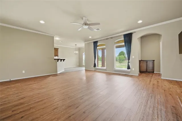 Photo 8 — 10337 Hawthorn Drive, Oklahoma City, OK 73120