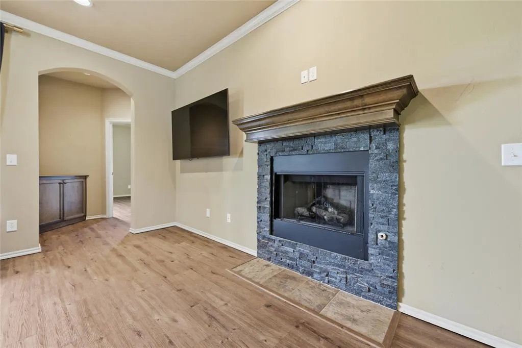 Photo 10 — 10337 Hawthorn Drive, Oklahoma City, OK 73120