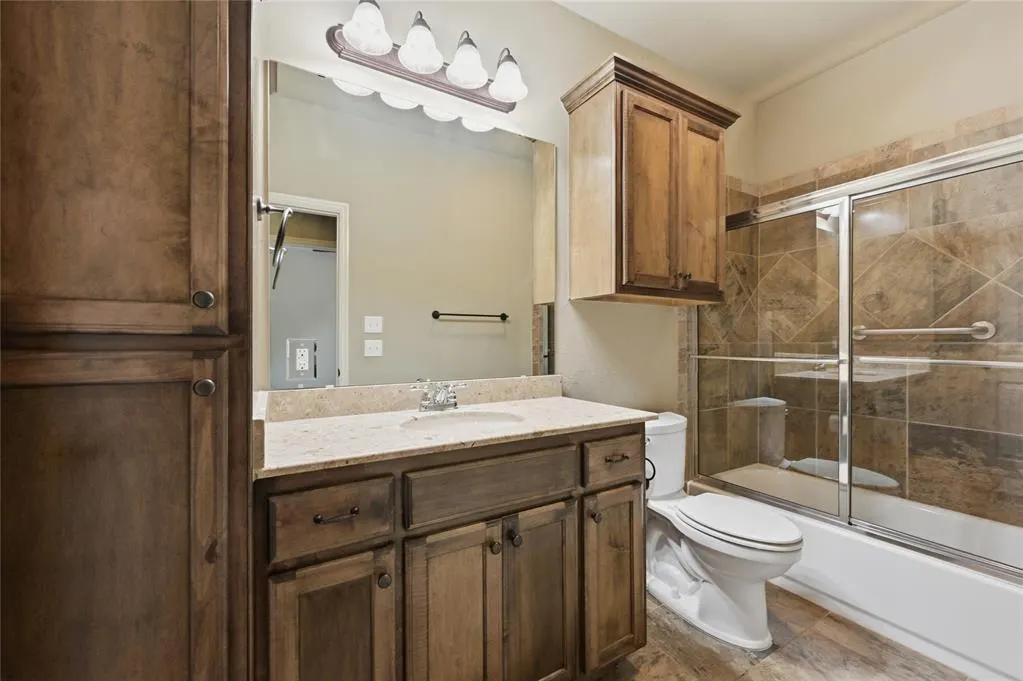 Photo 26 — 10337 Hawthorn Drive, Oklahoma City, OK 73120