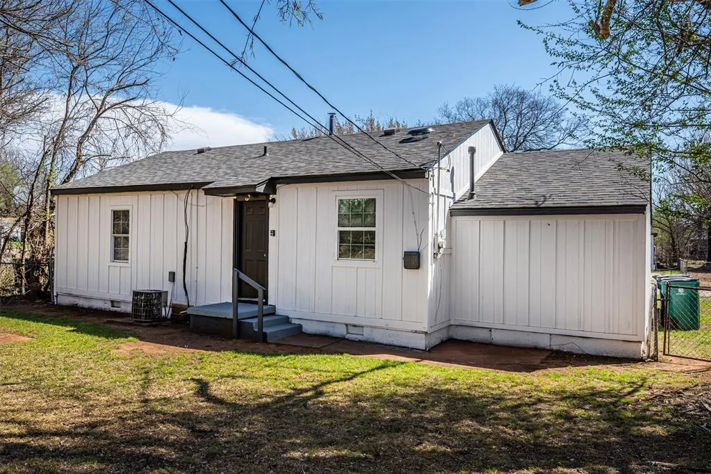 Photo 6 — 3105 NE 14th Street, Oklahoma City, OK 73117