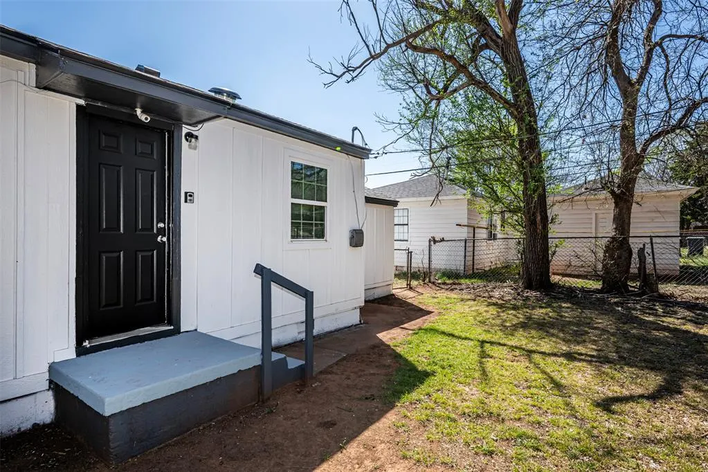 Photo 8 — 3105 NE 14th Street, Oklahoma City, OK 73117