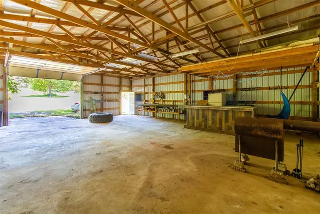 Photo 3 — 900301 S Oak Hill Drive, Chandler, OK 74834