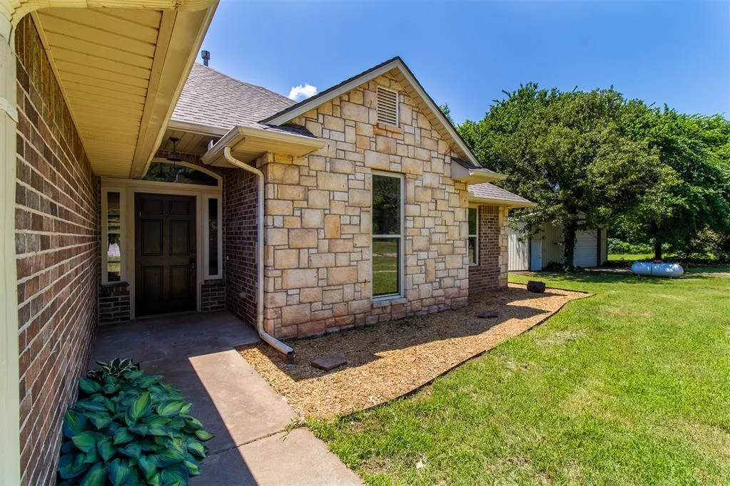 Photo 13 — 900301 S Oak Hill Drive, Chandler, OK 74834