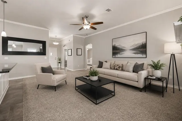 Photo 4 — 4908 Wister Lane, Edmond, OK 73025