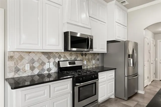 Photo 8 — 4908 Wister Lane, Edmond, OK 73025