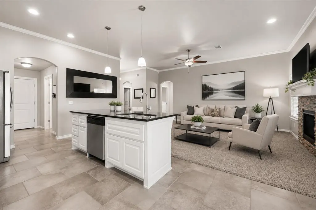 Photo 9 — 4908 Wister Lane, Edmond, OK 73025