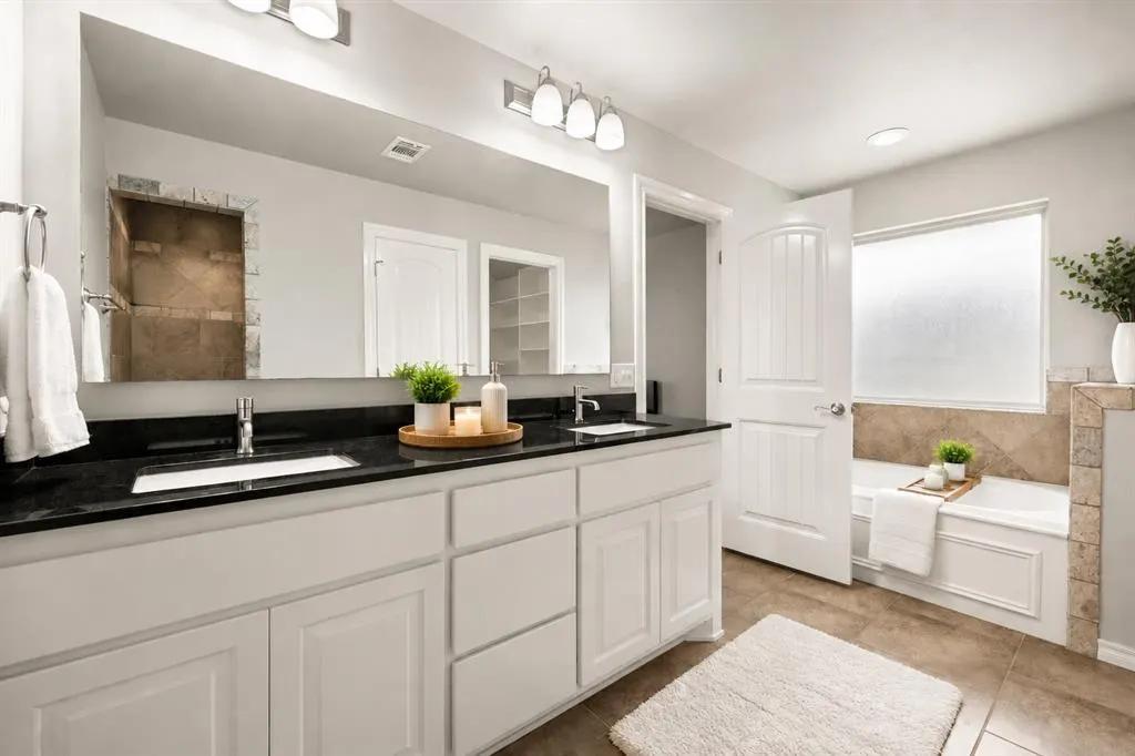 Photo 14 — 4908 Wister Lane, Edmond, OK 73025