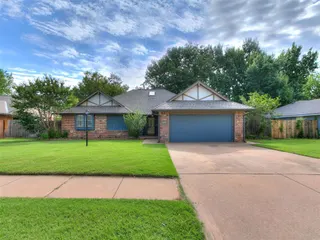 Sold home at 808 Lakeside Circle