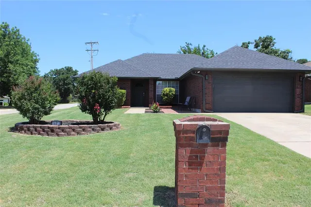 Photo 4 — 14813 Twelve Oaks Drive, Choctaw, OK 73020
