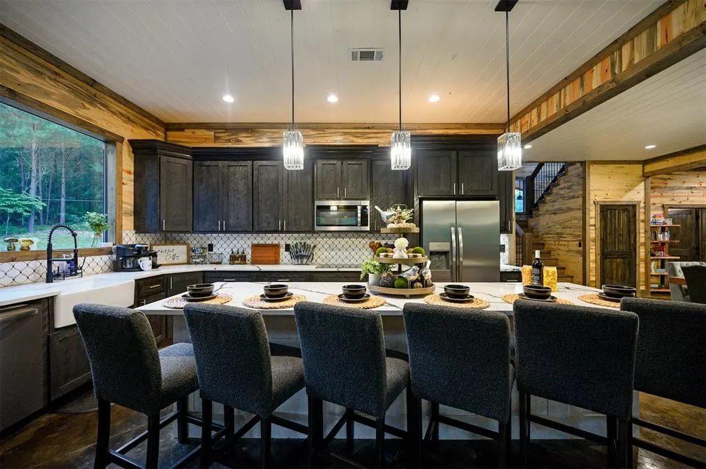 Photo 5 — 215 Top Notch Lane, Broken Bow, OK 74728