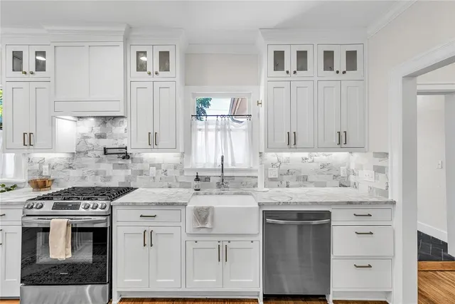 Photo 6 — 917 NE 18th Street, Oklahoma City, OK 73105