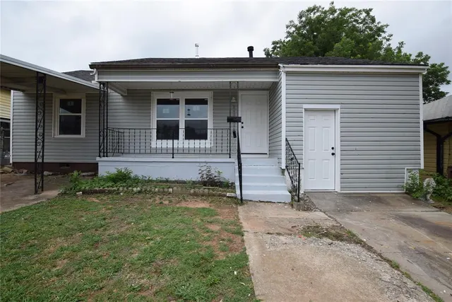 Photo 5 — 1924 NE 25th Street, Oklahoma City, OK 73111