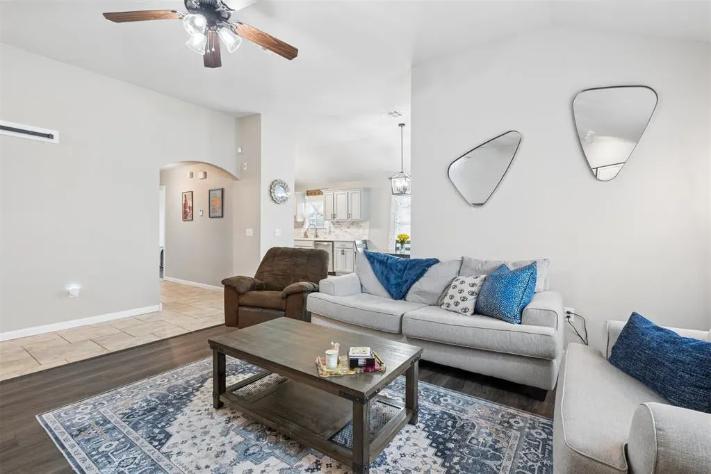 Photo 7 — 4229 Syracuse Street, Moore, OK 73160