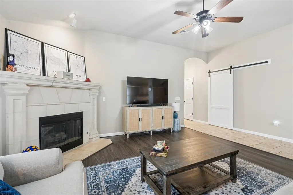 Photo 8 — 4229 Syracuse Street, Moore, OK 73160