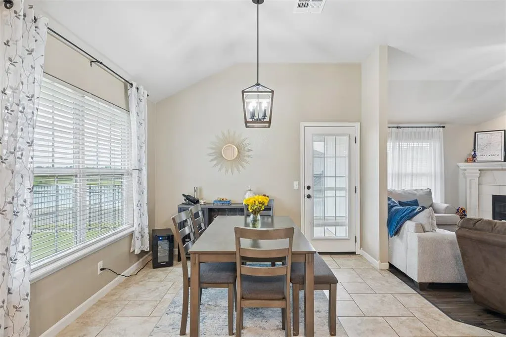 Photo 16 — 4229 Syracuse Street, Moore, OK 73160