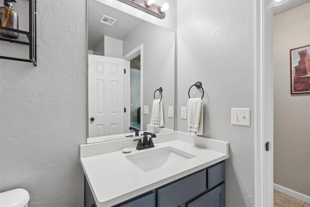 Photo 28 — 4229 Syracuse Street, Moore, OK 73160