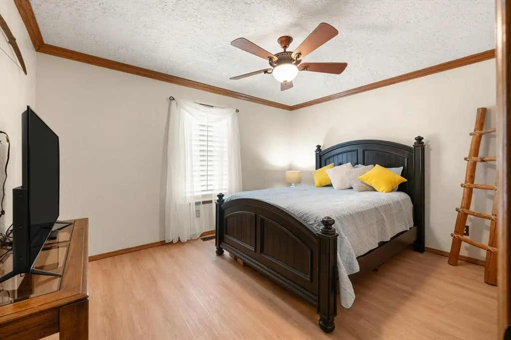 Photo 31 — 10700 Crystal Creek Drive, Mustang, OK 73064
