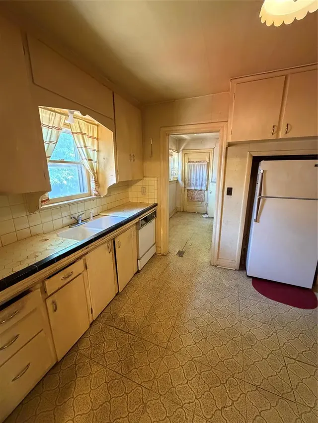 Photo 8 — 525 SW 35th Street, Oklahoma City, OK 73109