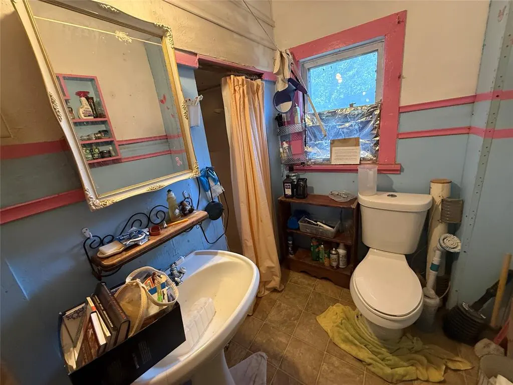 Photo 18 — 1413 NE 15th Street, Oklahoma City, OK 73117