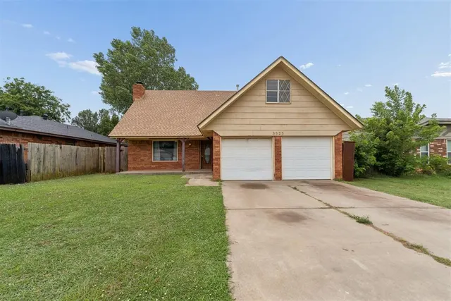Photo 2 — 5525 Keith Drive, Oklahoma City, OK 73135