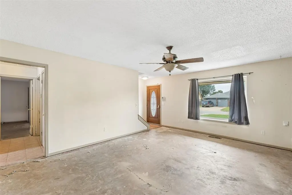 Photo 9 — 5525 Keith Drive, Oklahoma City, OK 73135