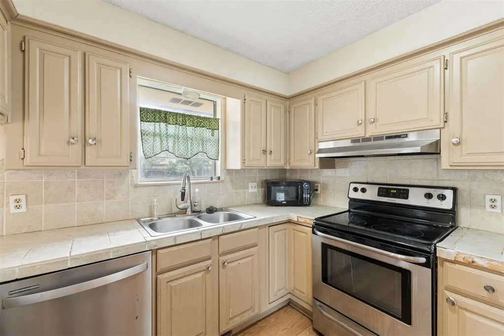 Photo 14 — 5525 Keith Drive, Oklahoma City, OK 73135