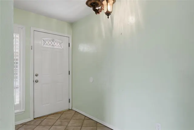 Photo 4 — 6728 N Meridian Avenue C, Oklahoma City, OK 73116