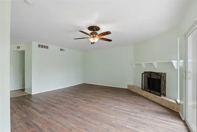 Photo 6 — 6728 N Meridian Avenue C, Oklahoma City, OK 73116
