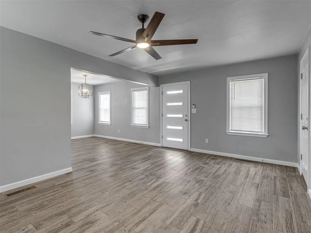 Photo 5 — 2815 NW 44th Street, Oklahoma City, OK 73112