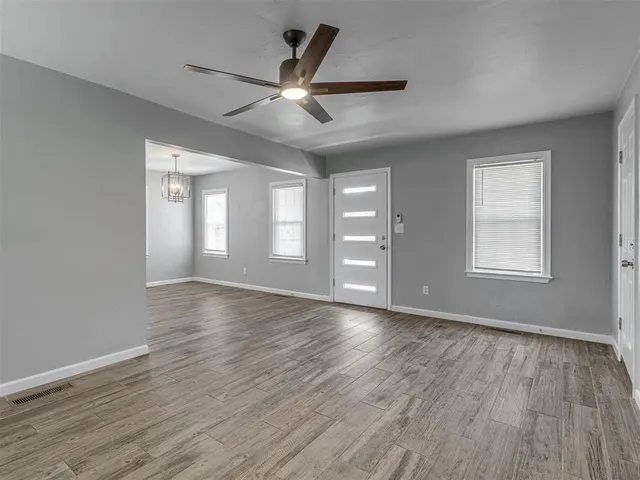 Photo 5 — 2815 NW 44th Street, Oklahoma City, OK 73112