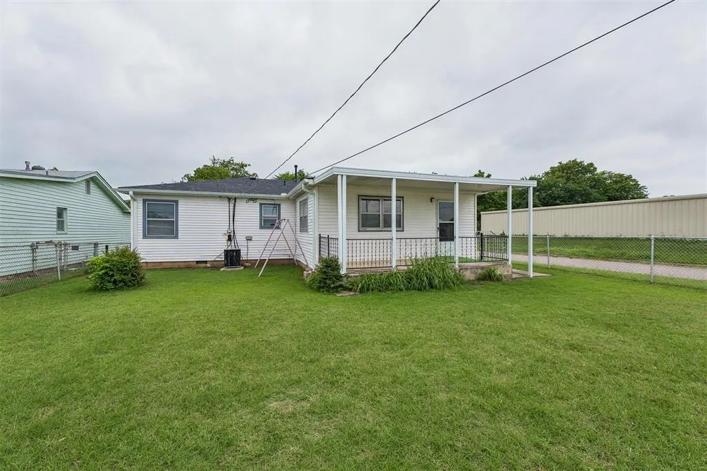 Photo 36 — 1129 N McKinley Avenue, Shawnee, OK 74801