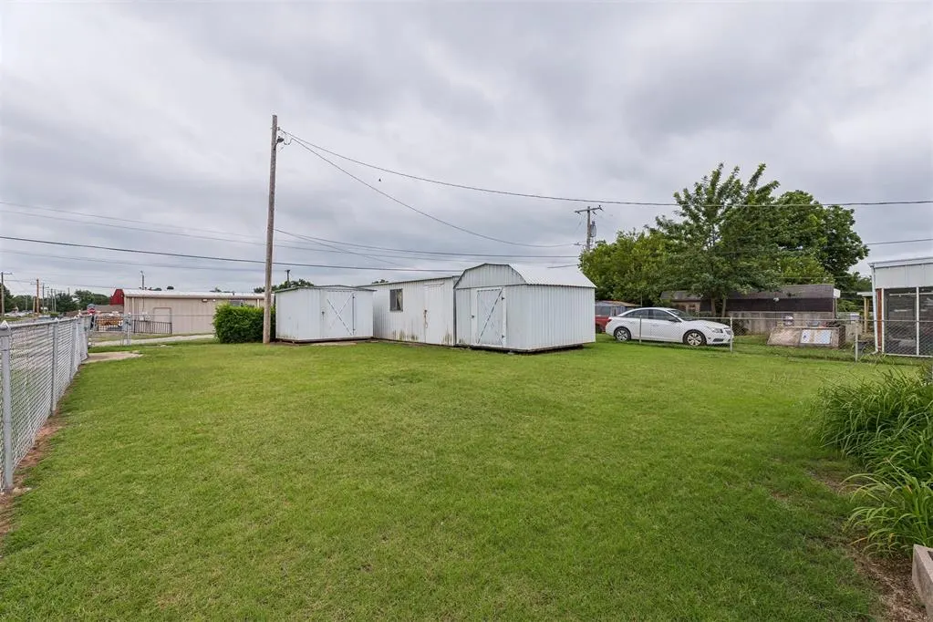 Photo 38 — 1129 N McKinley Avenue, Shawnee, OK 74801