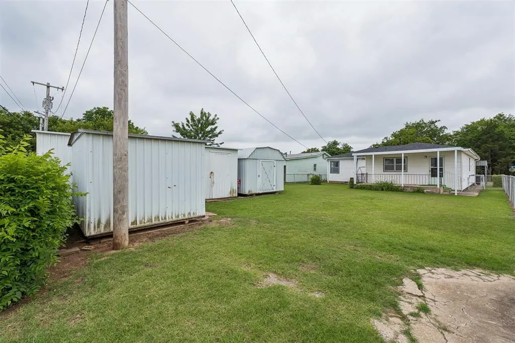 Photo 39 — 1129 N McKinley Avenue, Shawnee, OK 74801