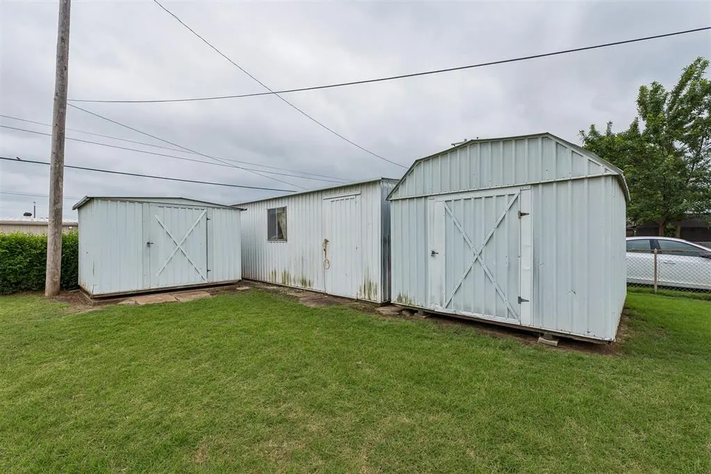 Photo 41 — 1129 N McKinley Avenue, Shawnee, OK 74801