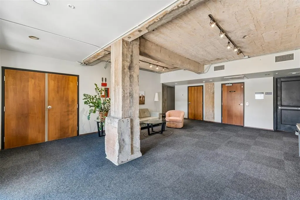 Photo 6 — 1209 N Harvey Avenue 101, Oklahoma City, OK 73103