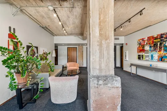 Photo 7 — 1209 N Harvey Avenue 101, Oklahoma City, OK 73103