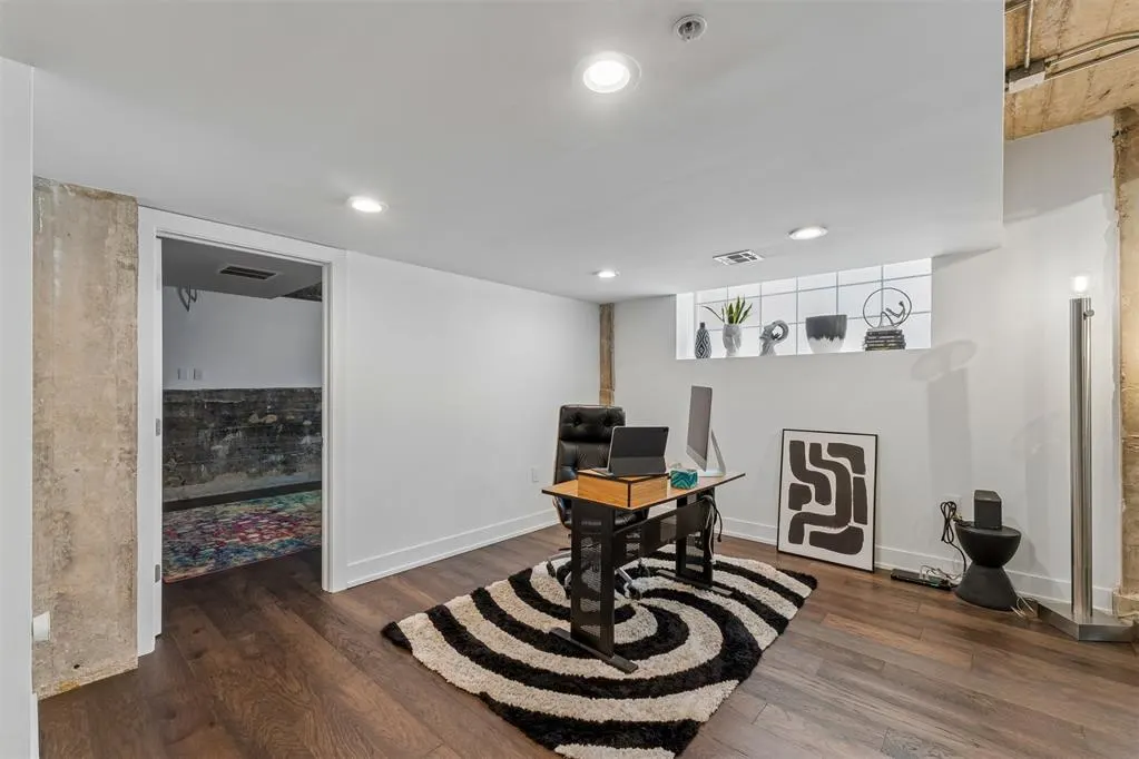 Photo 11 — 1209 N Harvey Avenue 101, Oklahoma City, OK 73103