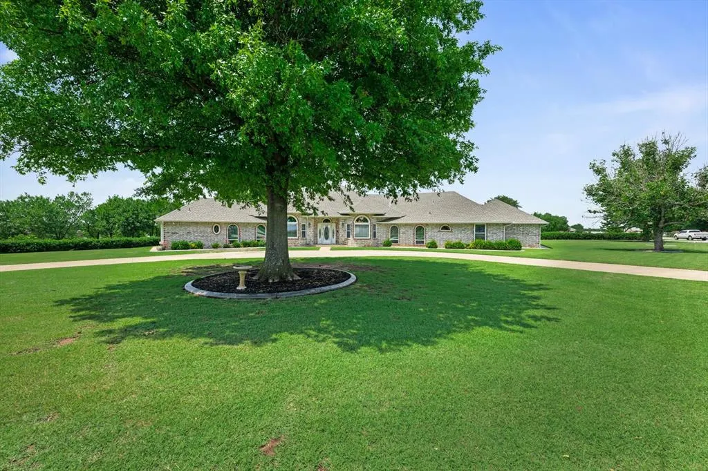 Photo 3 — 4201 Saint Croix Drive, Edmond, OK 73025