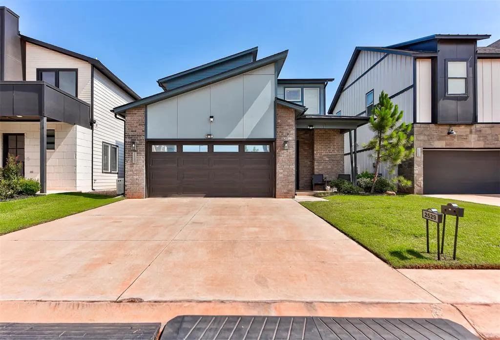 Photo 2 — 2529 NW 129th Street, Oklahoma City, OK 73120