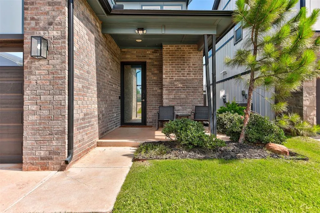 Photo 3 — 2529 NW 129th Street, Oklahoma City, OK 73120