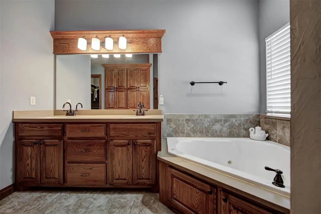 Photo 31 — 10501 Joseph Way, Yukon, OK 73099