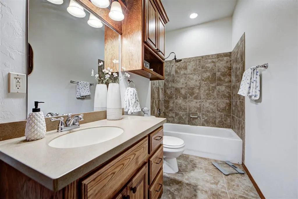 Photo 35 — 10501 Joseph Way, Yukon, OK 73099